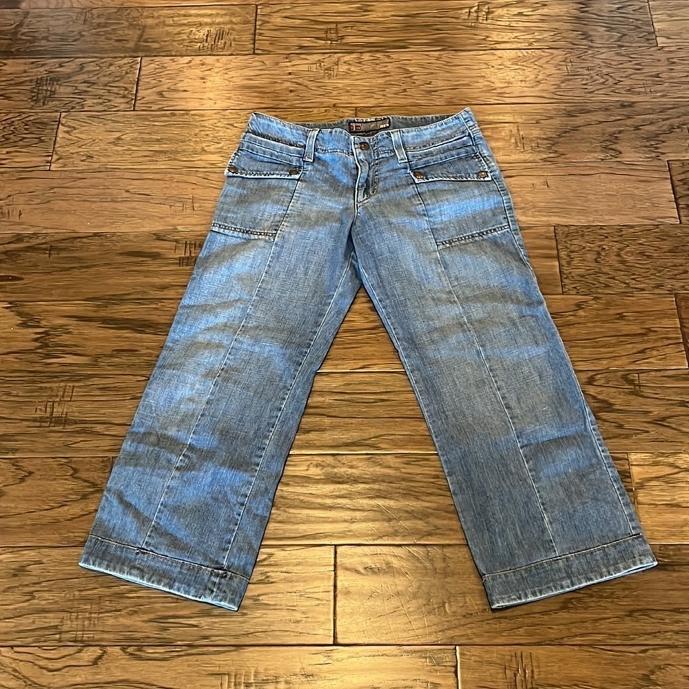 Joes Jeans Cargo Capri Mid Rise Size 27